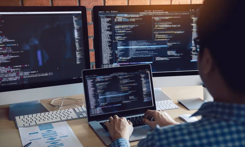 数据科学选型:R与Python如何赋能沙雅县网站建设?